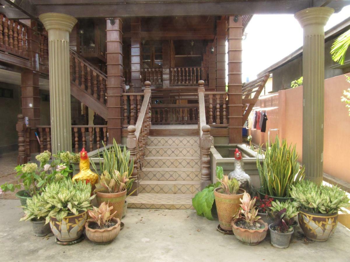 Lux Pillow Hostel Hpa-an Exterior photo