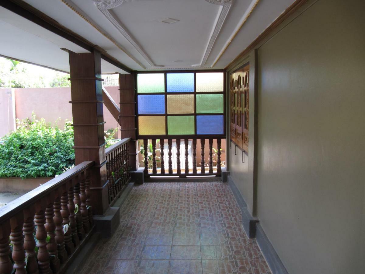 Lux Pillow Hostel Hpa-an Exterior photo
